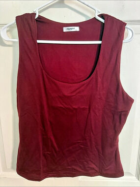 zeagoo Tank Top in Red Size XL Like New